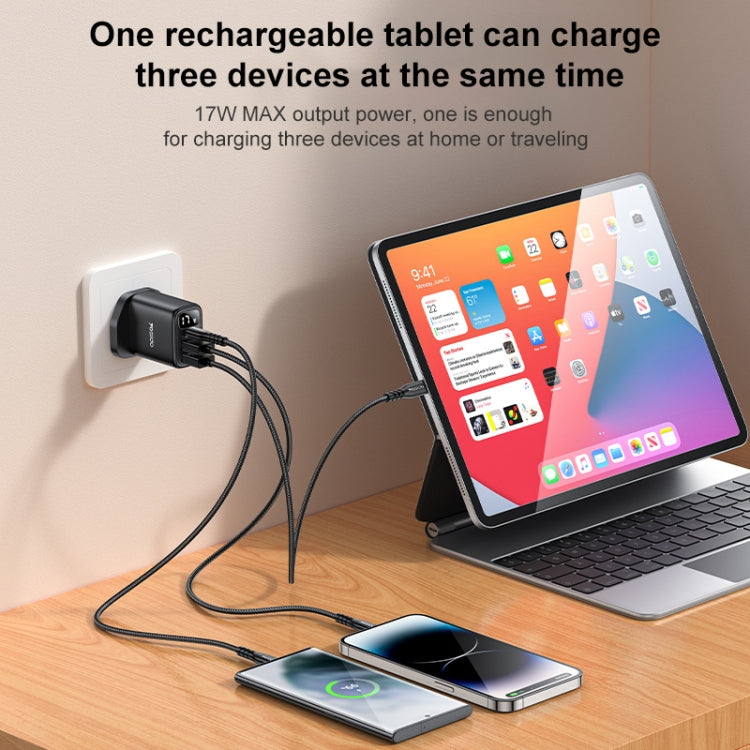 Yesido YC86 17W USB-C / Type-C + Dual USB Digital Display Charger, Specification:UK Plug(Black) - USB Charger by Yesido | Online Shopping South Africa | PMC TechLife | Buy Now Pay Later Mobicred
