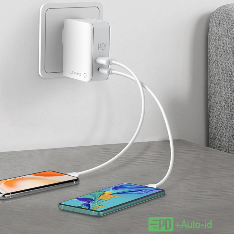 LDNIO A4403C 30W PD + Auto-id Foldable Fast Travel Charger with 1m USB-C / Type-C Cable, EU Plug - free shipping - PMC TechLife - Order now!
