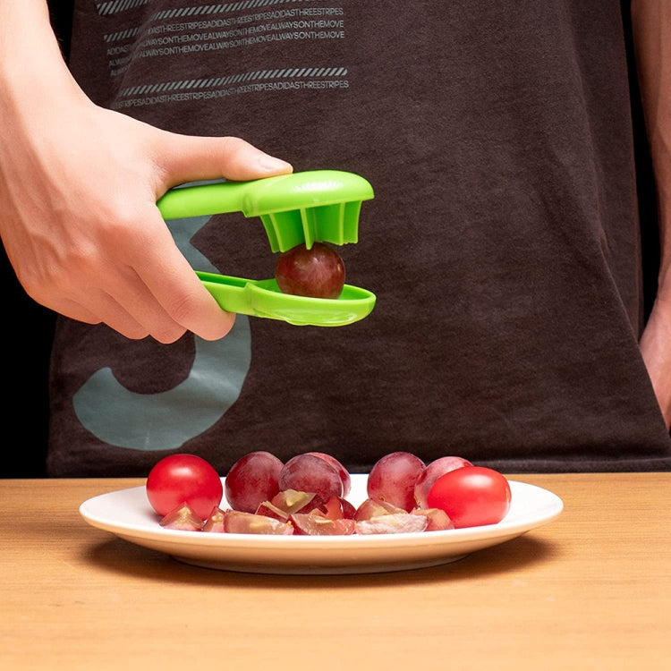 Grape Slicer Convenient Household Blueberry Strawberry Slicer Kitchen Tools(Green) - Cutter & Peeler by PMC TechLife | Online Shopping South Africa | PMC TechLife | Buy Now Pay Later Mobicred